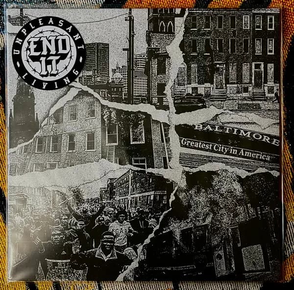 Capa de “Unpleasant Living”, de End It